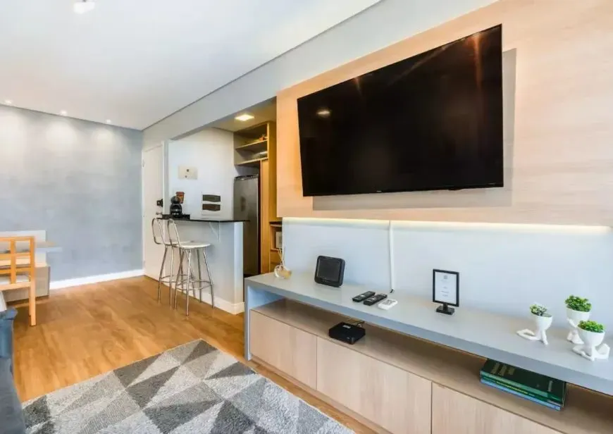 Apartamento no Cambuí, completo, mobiliado, excelente localização — foto 2